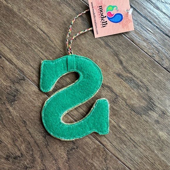 ⛄️ 50% off⛄️ Felt Letter S Ornament /Present Topper - Picture 2 of 4